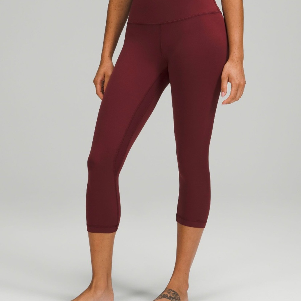 Lululemon Align High Rise Crop 21”, Size 6 in Beautiful Merlot Color